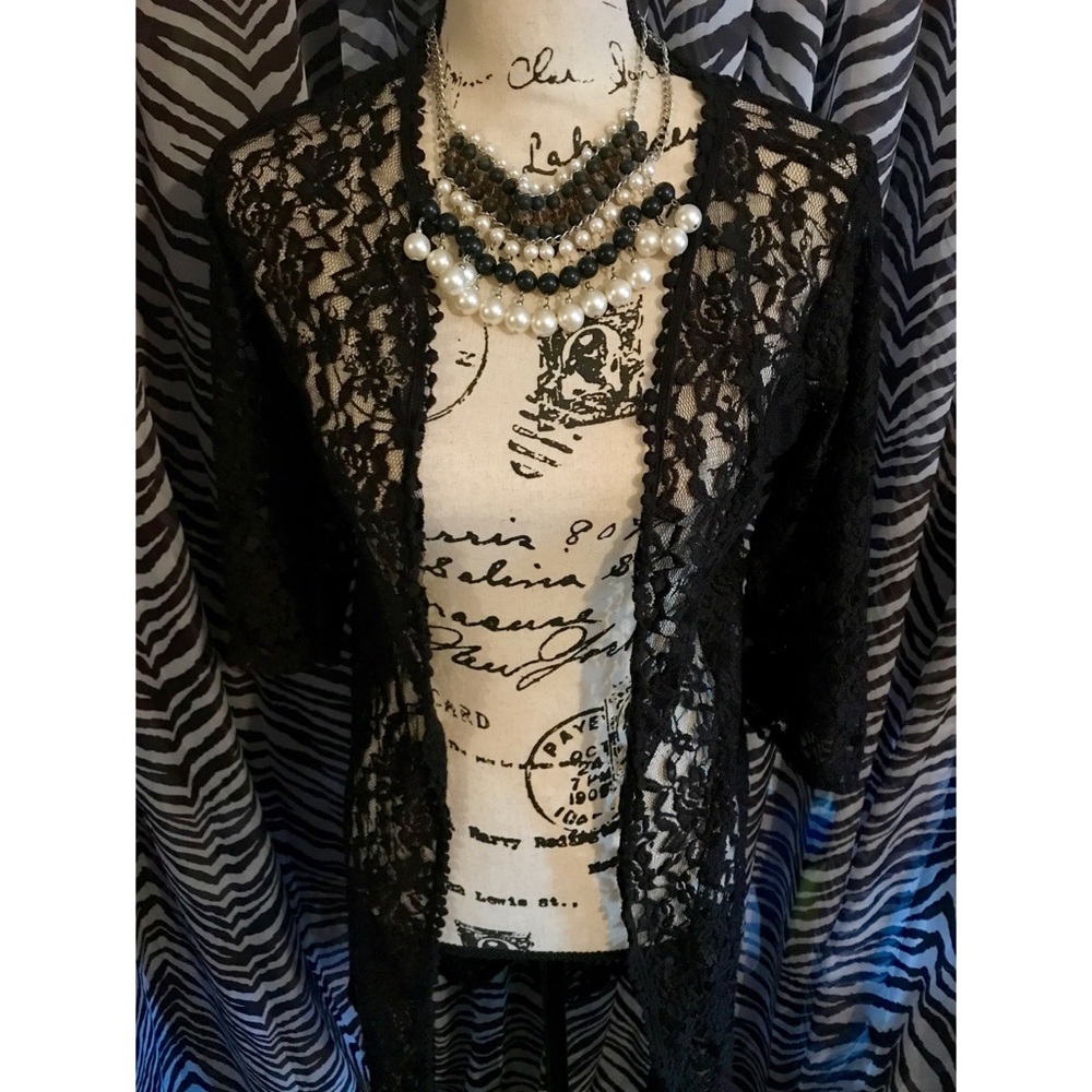 Black lace kimono
